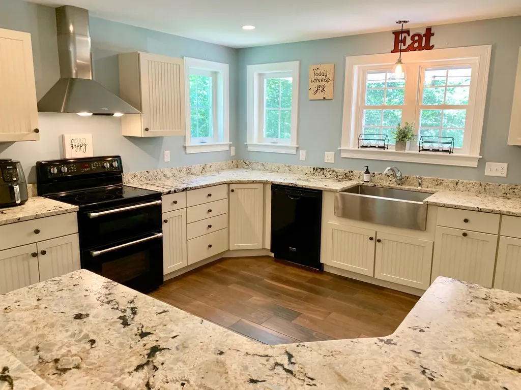 13 Strawberry Patch Lane Freeport ME 04032