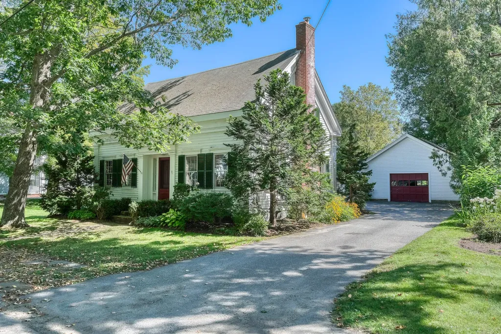 71 Glidden Street Newcastle ME 04553