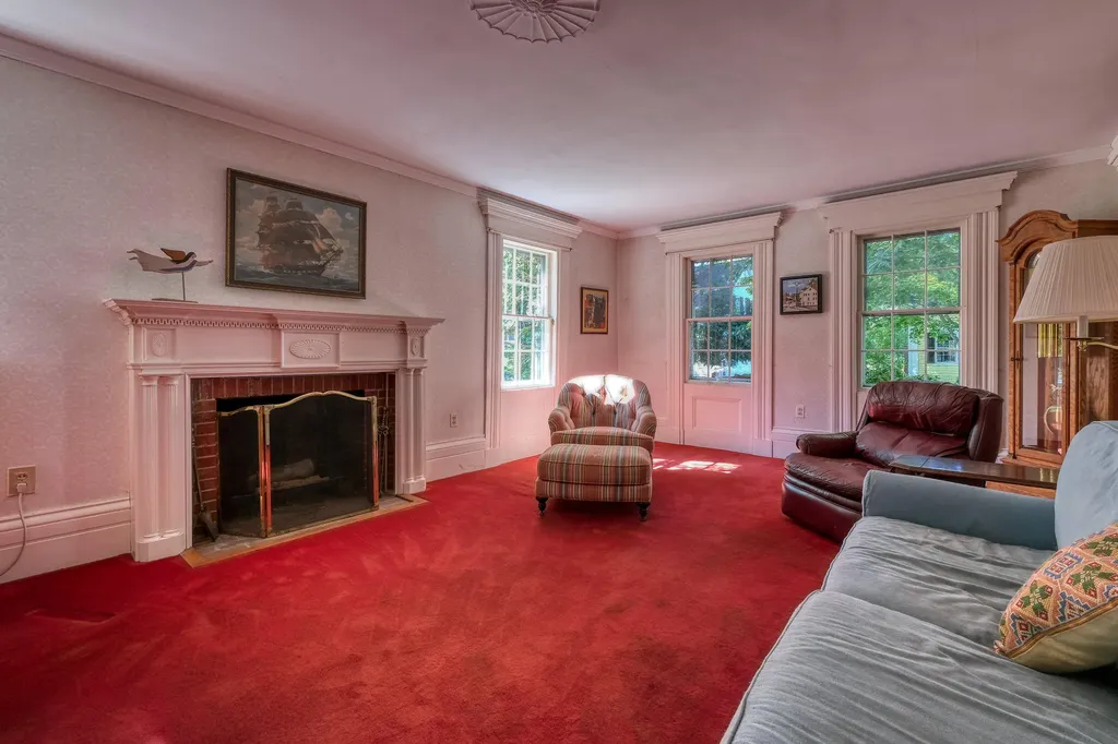 71 Glidden Street Newcastle ME 04553