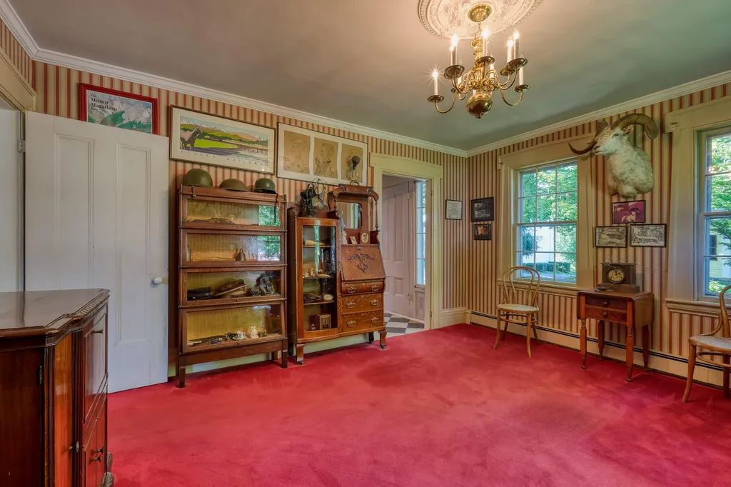 71 Glidden Street Newcastle ME 04553