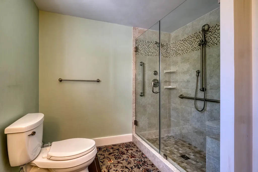71 Glidden Street Newcastle ME 04553