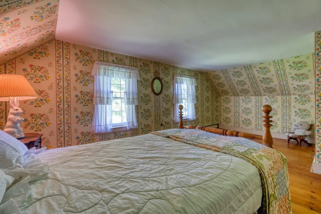 71 Glidden Street Newcastle ME 04553