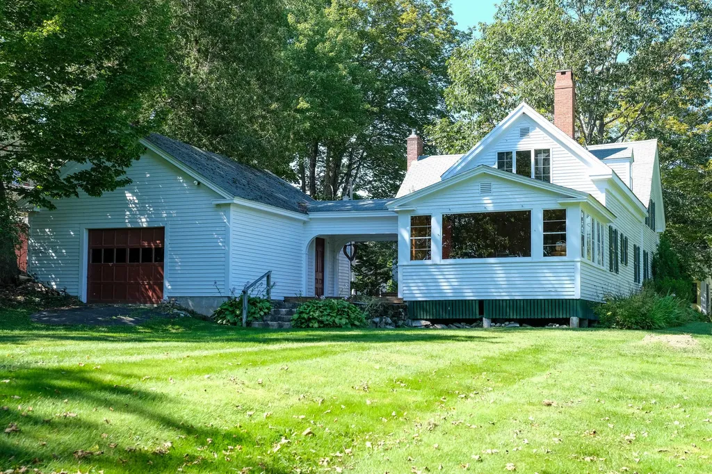 71 Glidden Street Newcastle ME 04553