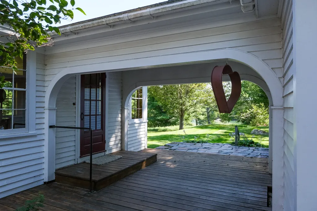 71 Glidden Street Newcastle ME 04553