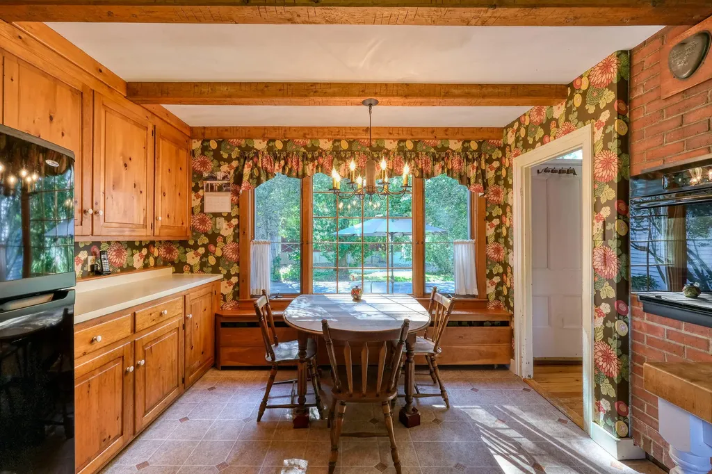 71 Glidden Street Newcastle ME 04553