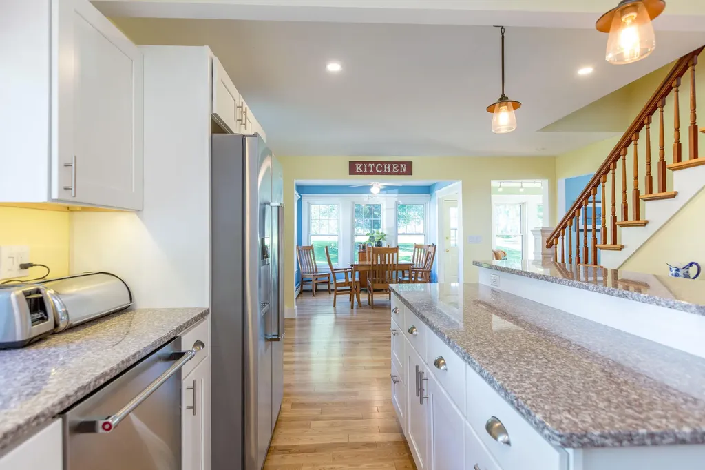 62 Federal Street Wiscasset ME 04578