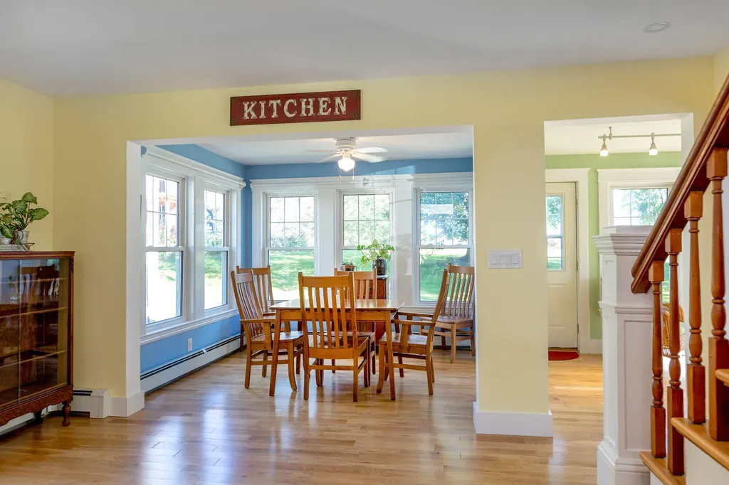 62 Federal Street Wiscasset ME 04578