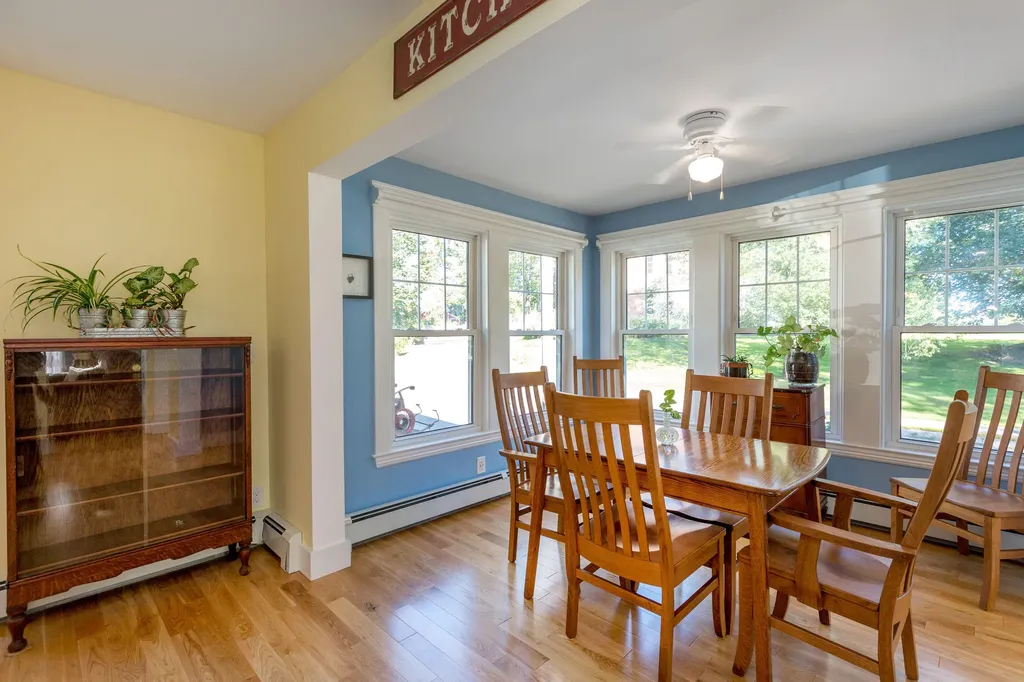 62 Federal Street Wiscasset ME 04578