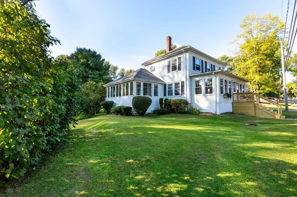 62 Federal Street Wiscasset ME 04578