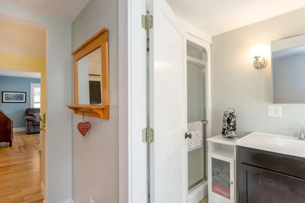 62 Federal Street Wiscasset ME 04578