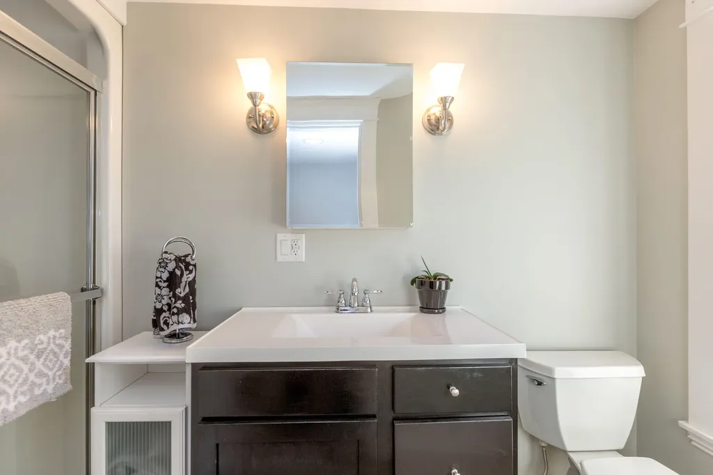 62 Federal Street Wiscasset ME 04578