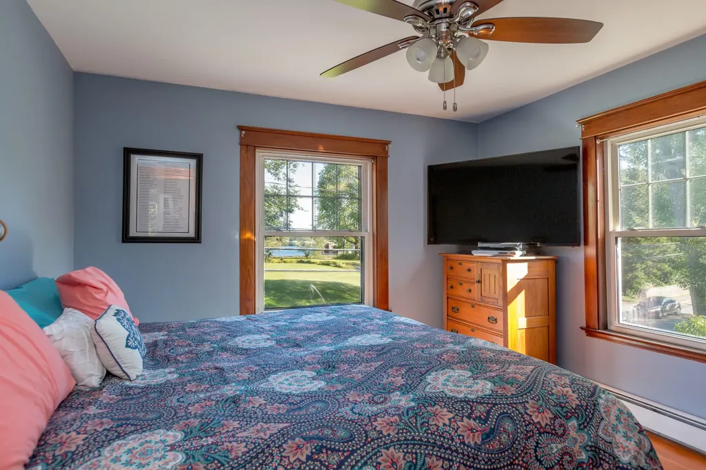 62 Federal Street Wiscasset ME 04578