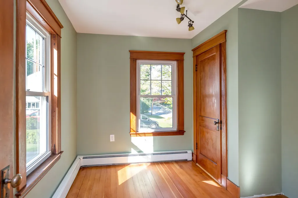 62 Federal Street Wiscasset ME 04578