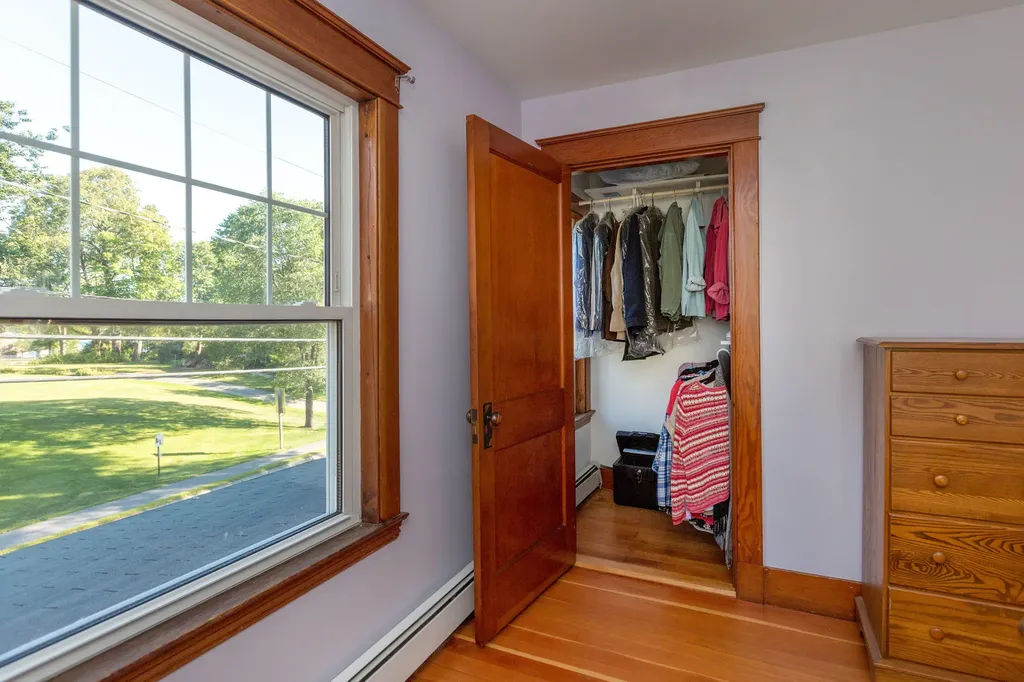 62 Federal Street Wiscasset ME 04578