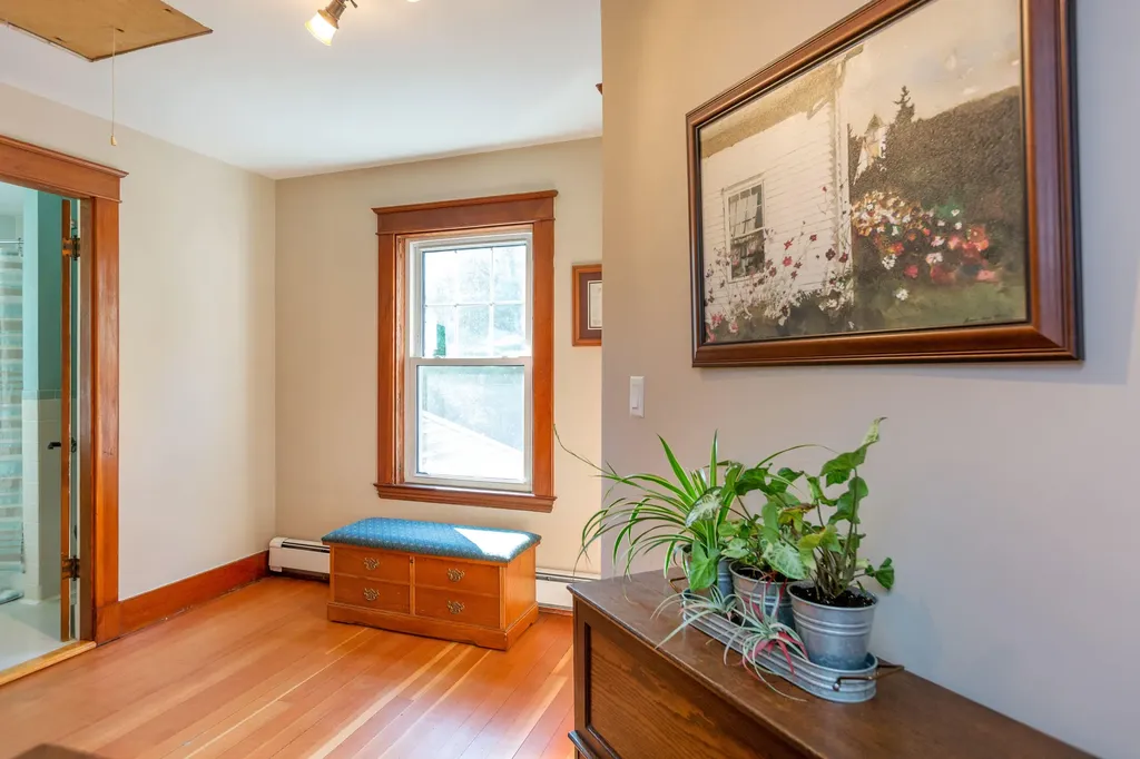 62 Federal Street Wiscasset ME 04578