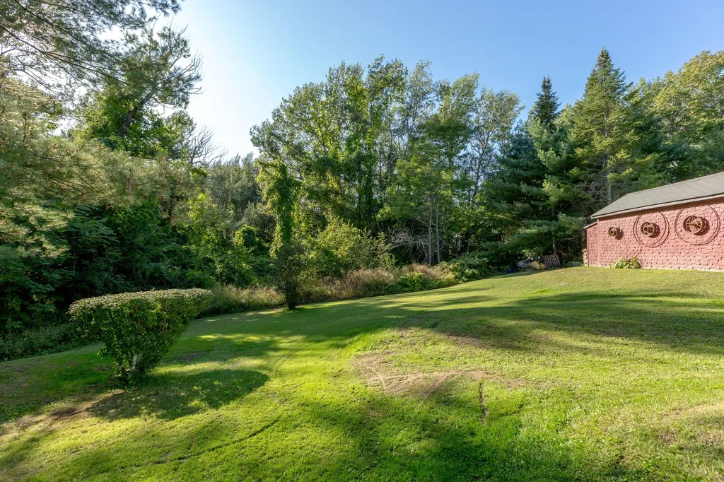 62 Federal Street Wiscasset ME 04578