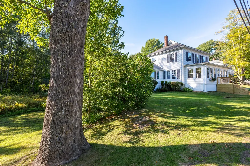62 Federal Street Wiscasset ME 04578