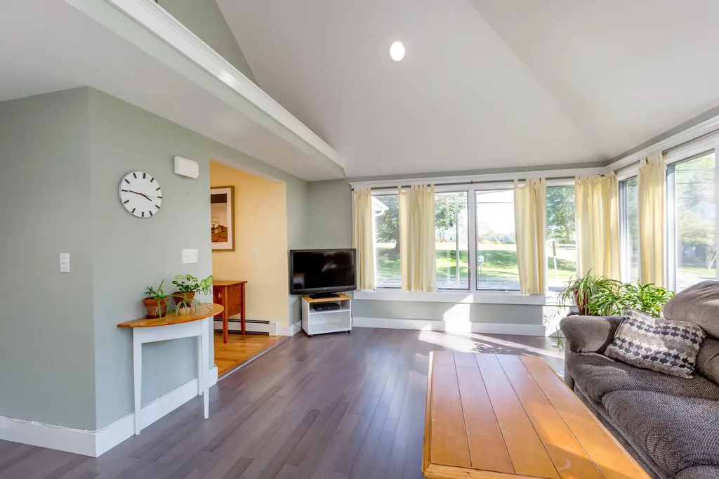 62 Federal Street Wiscasset ME 04578