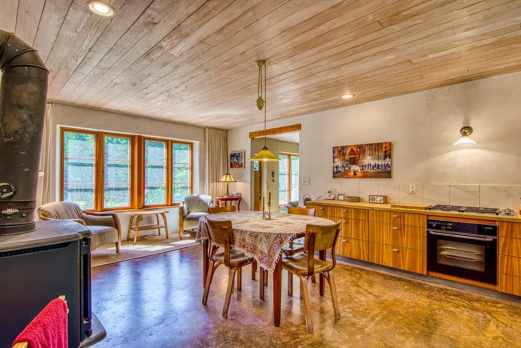 219 Kingdom Road Blue Hill ME 04614