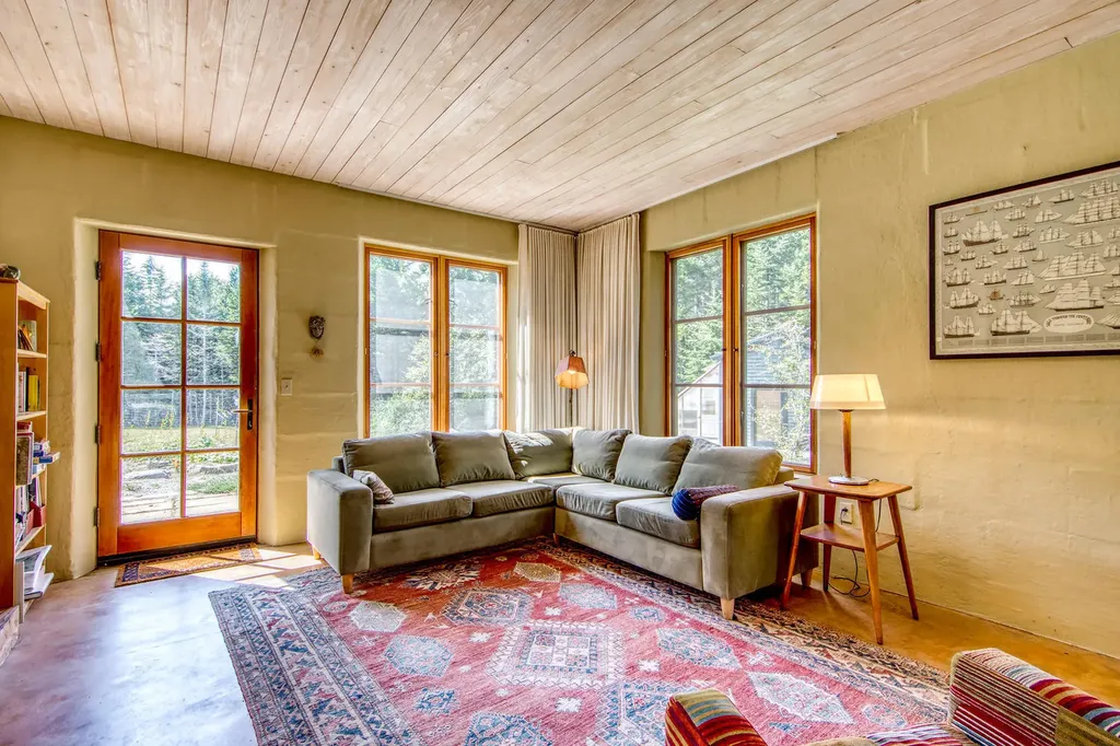 219 Kingdom Road Blue Hill ME 04614
