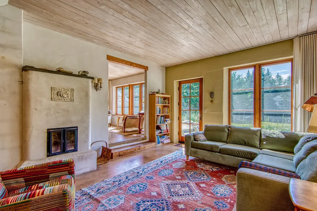 219 Kingdom Road Blue Hill ME 04614