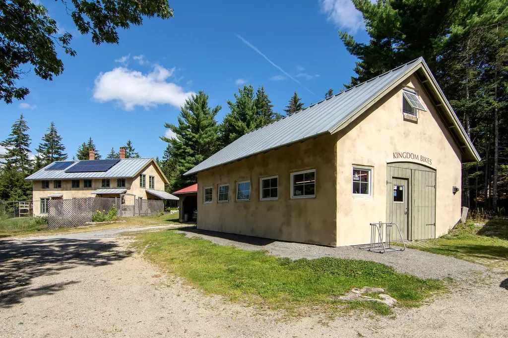 219 Kingdom Road Blue Hill ME 04614
