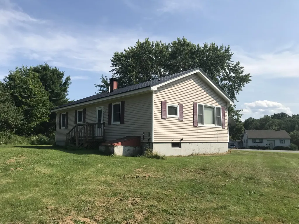 772 Clark Road Plymouth ME 04969