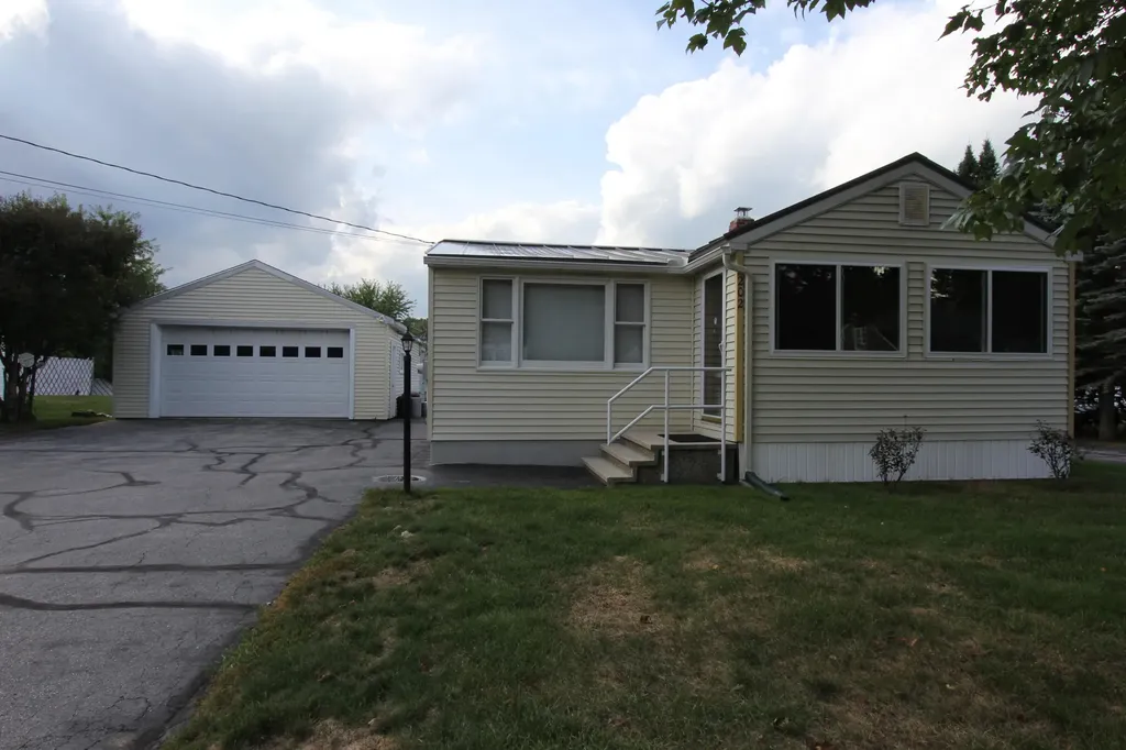 202 Pond Road Lewiston ME 04240