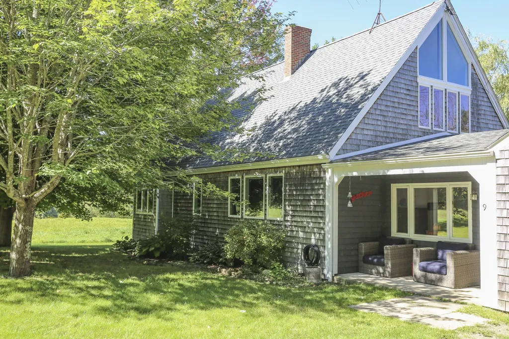 9 Fox Hollow Lane Northport ME 04849