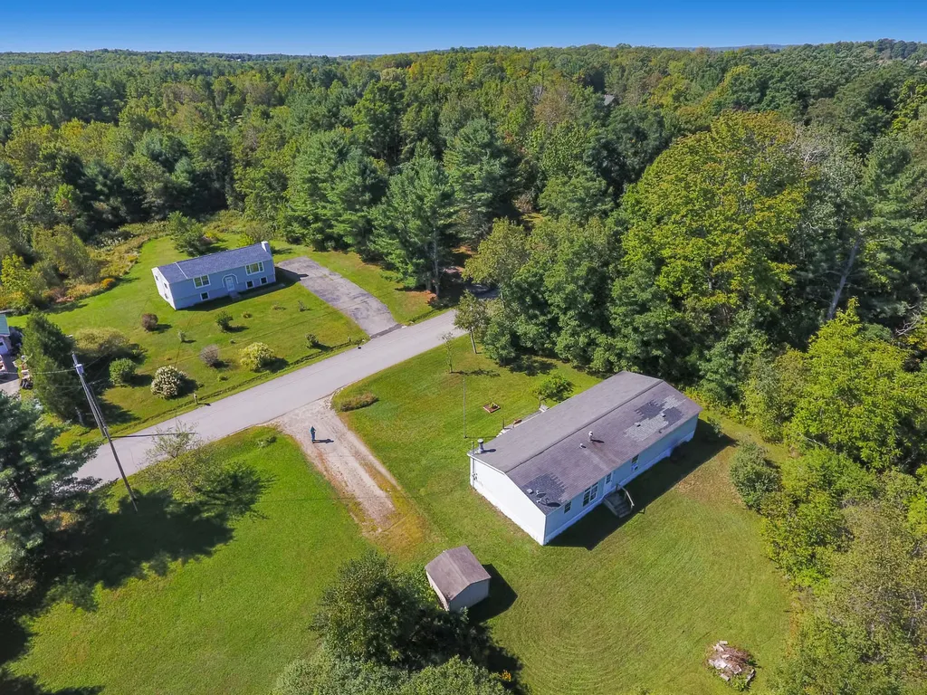 205 Bowman Street Farmingdale ME 04344