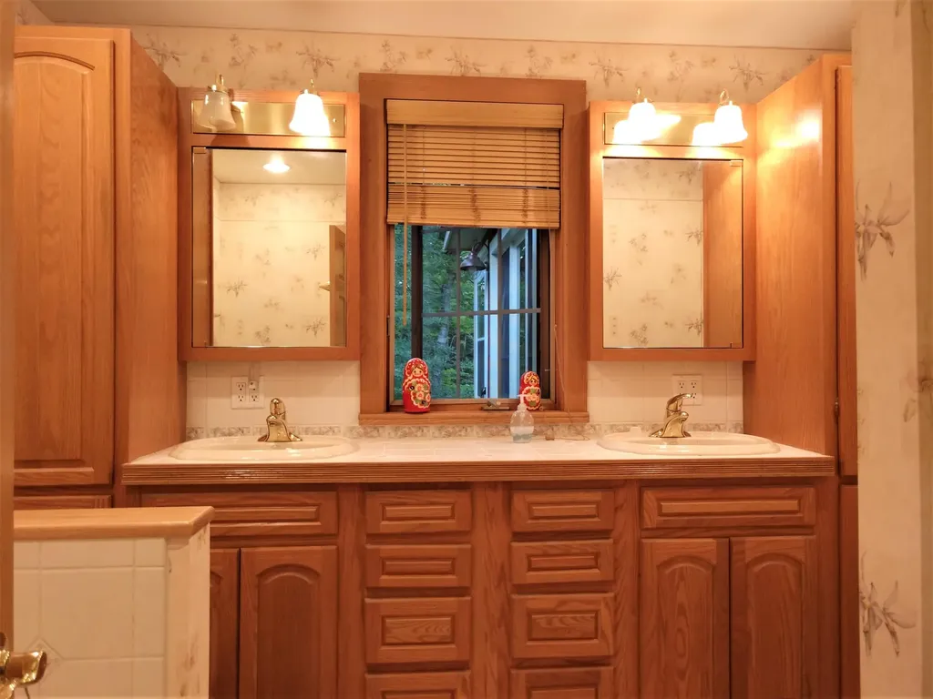 131 Cathance Road Topsham ME 04086