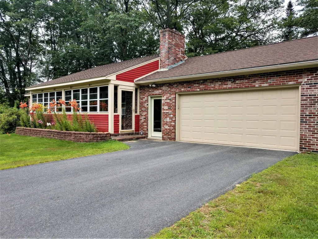 131 Cathance Road Topsham ME 04086