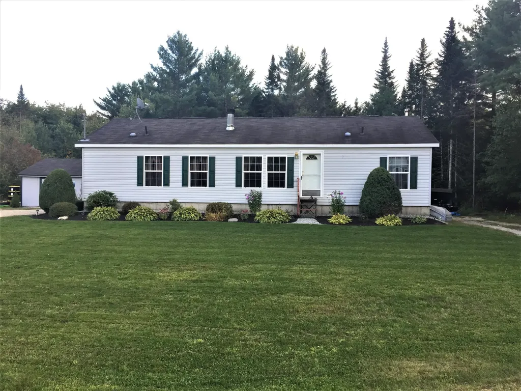 28 Mountain View Road Leeds ME 04263