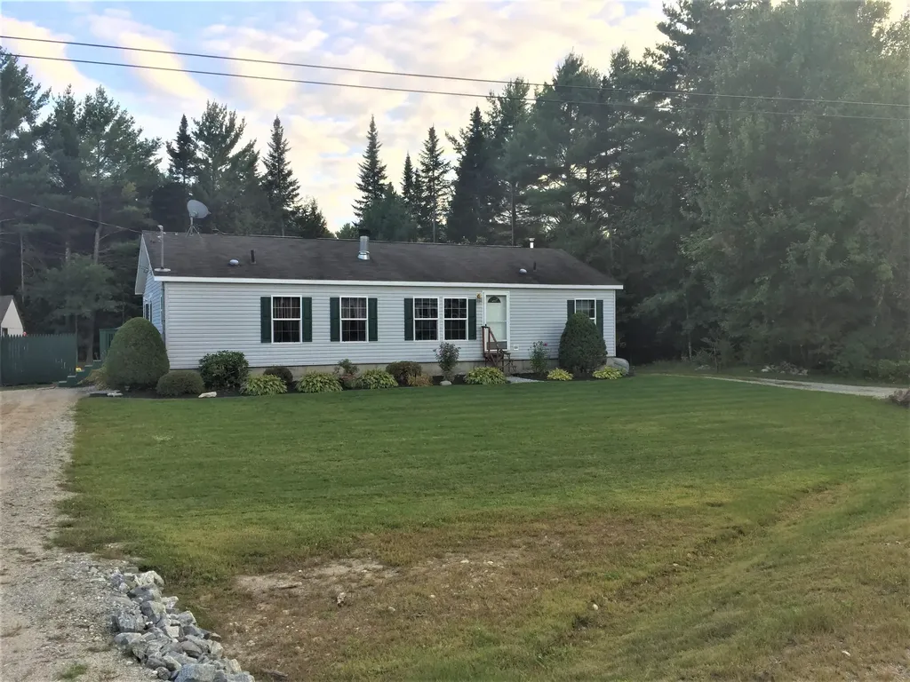 28 Mountain View Road Leeds ME 04263