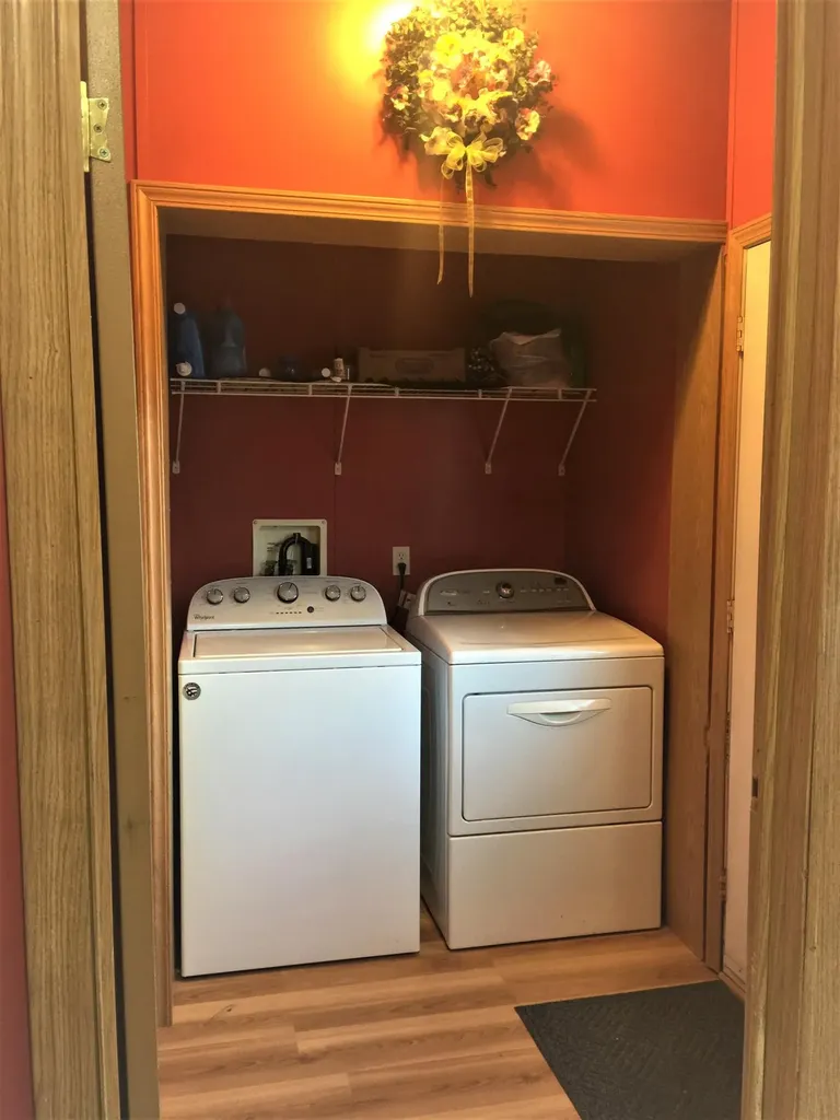 28 Mountain View Road Leeds ME 04263