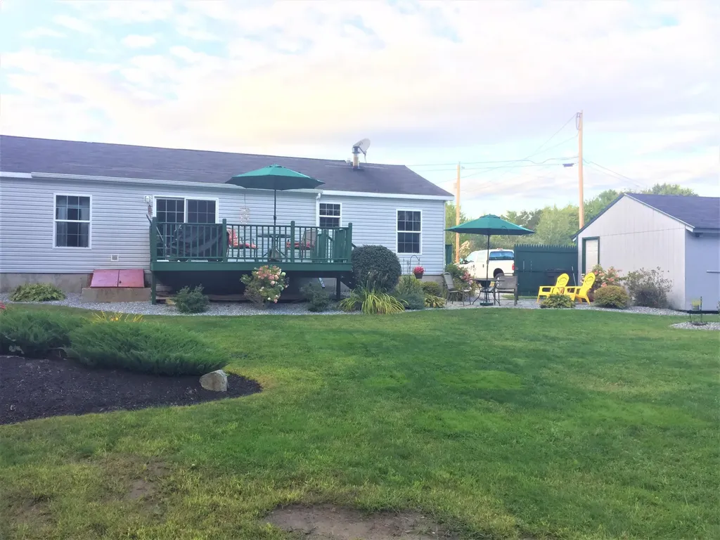 28 Mountain View Road Leeds ME 04263