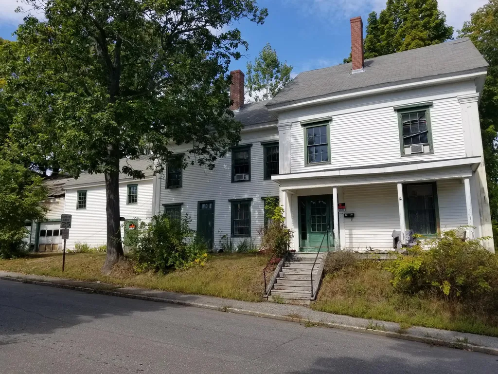 109 Oak Street Bath ME 04530