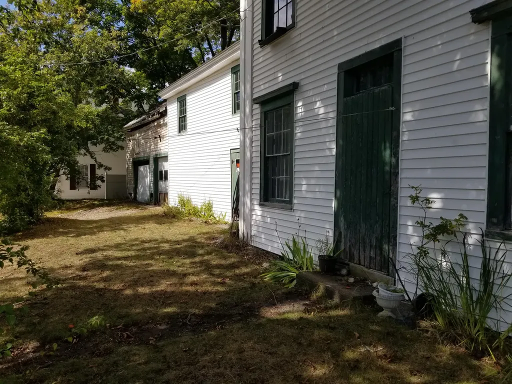 109 Oak Street Bath ME 04530