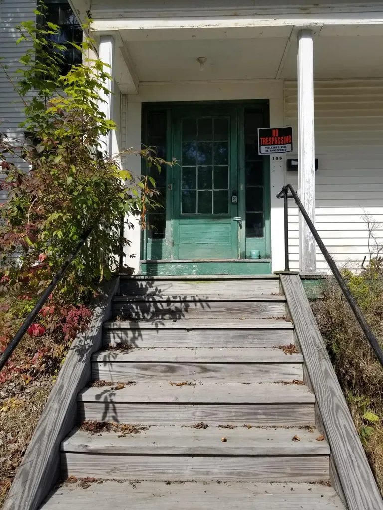 109 Oak Street Bath ME 04530