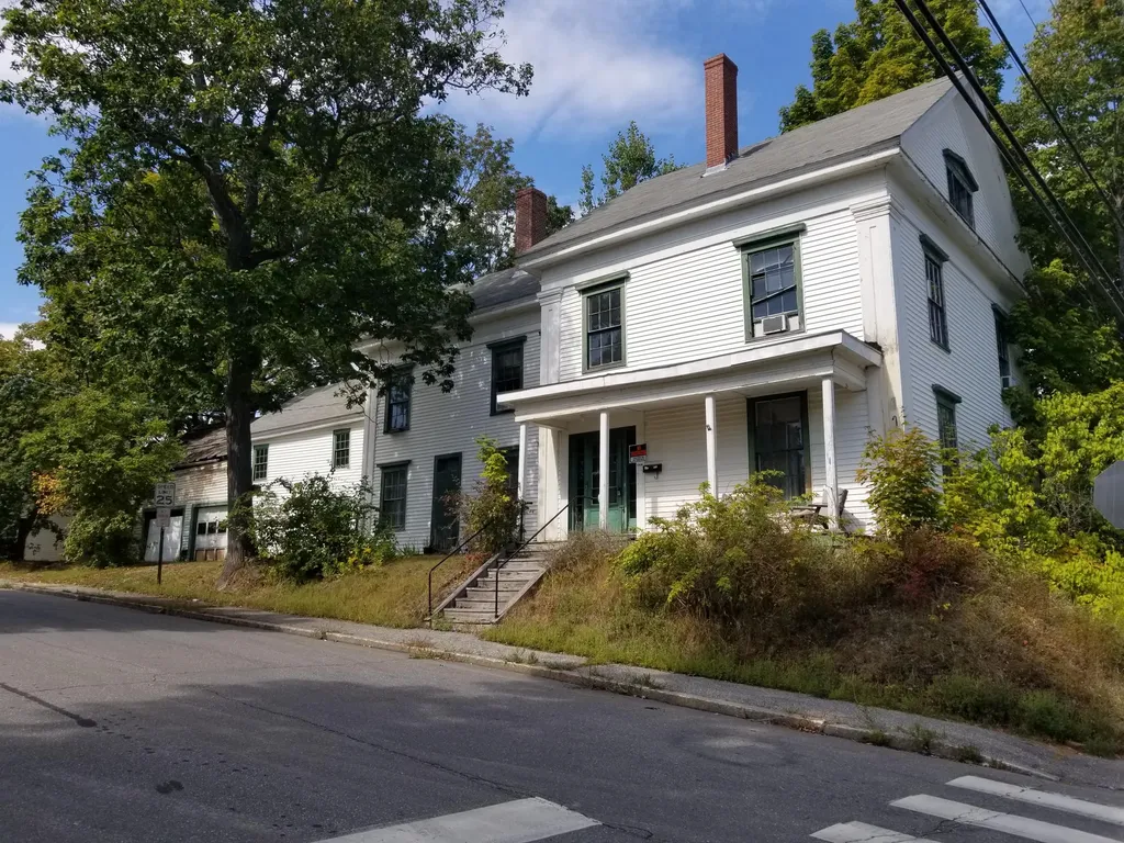 109 Oak Street Bath ME 04530