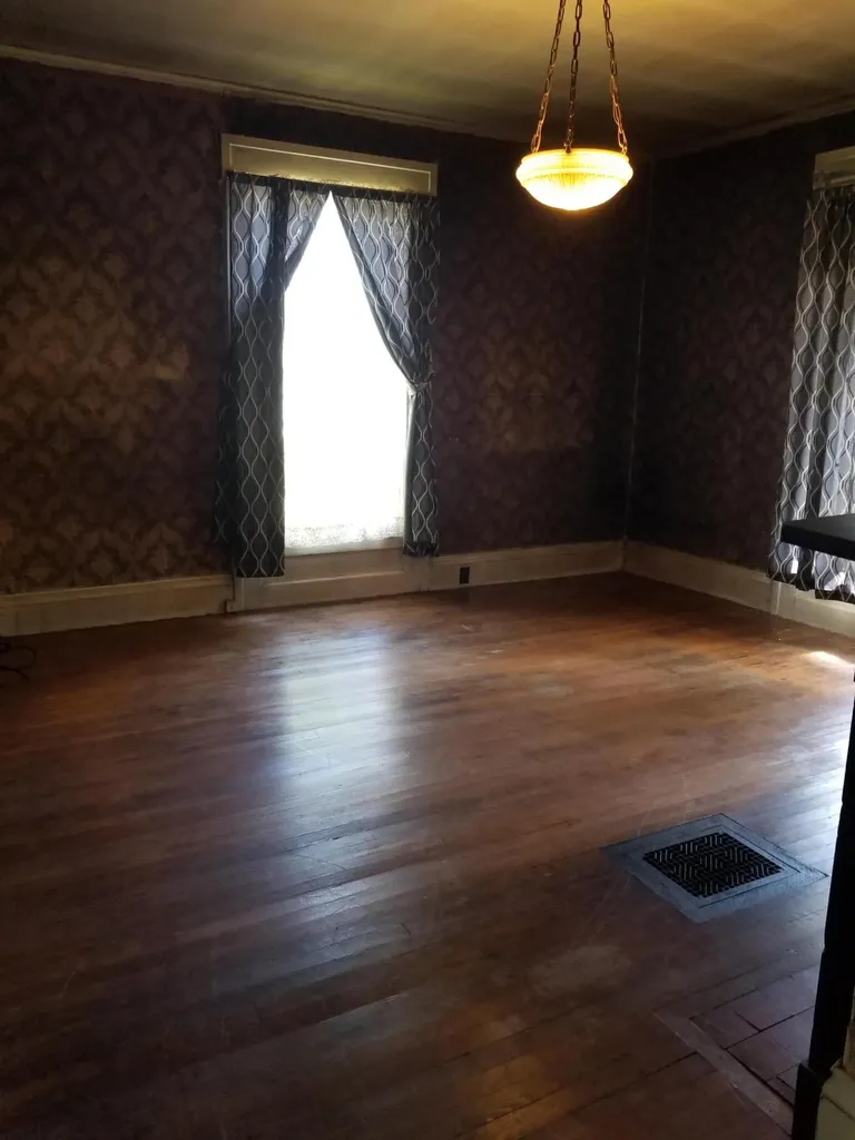 109 Oak Street Bath ME 04530