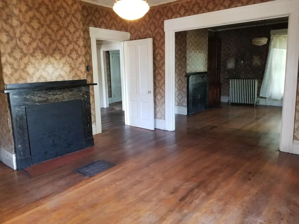 109 Oak Street Bath ME 04530