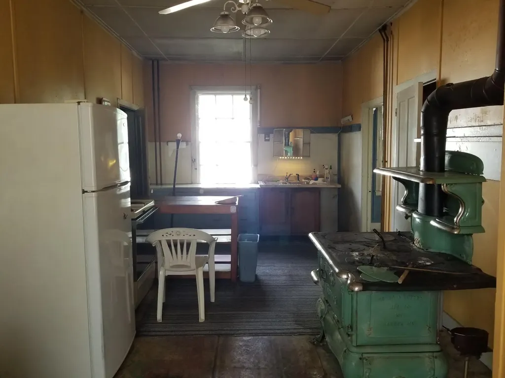 109 Oak Street Bath ME 04530