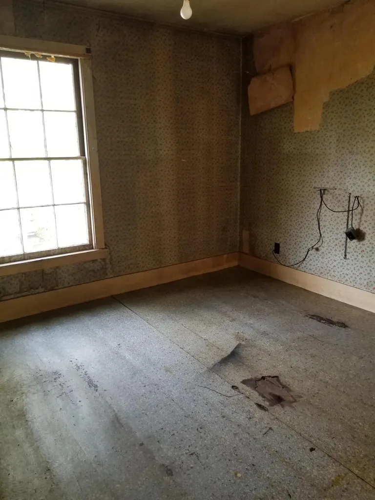 109 Oak Street Bath ME 04530