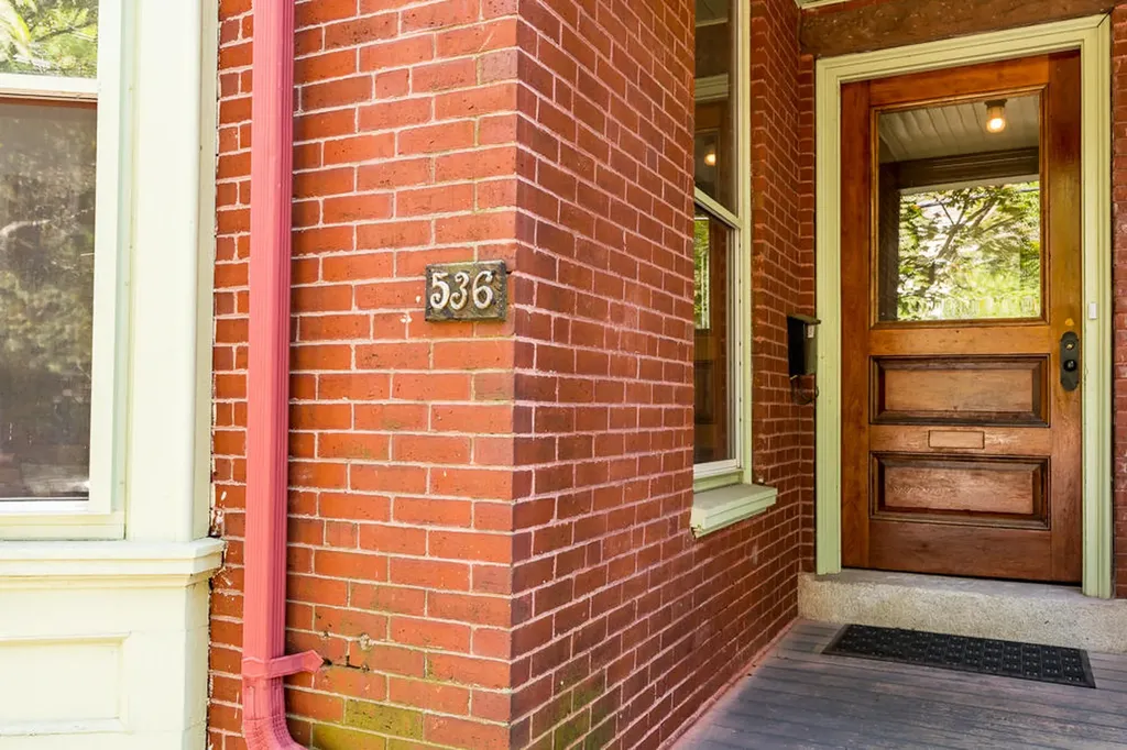 536 Cumberland Avenue Portland ME 04101