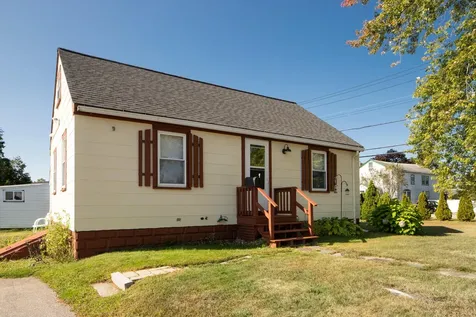 2 Sterling Road Kittery ME 03904