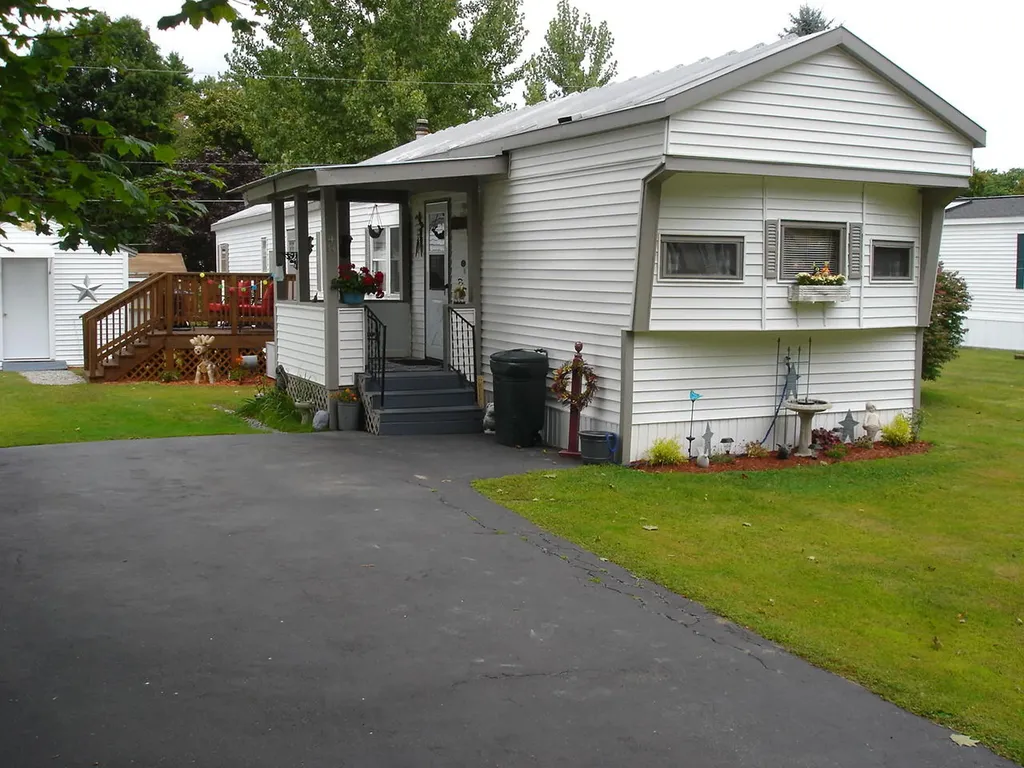 48 Patio Park Lane Gorham ME 04038