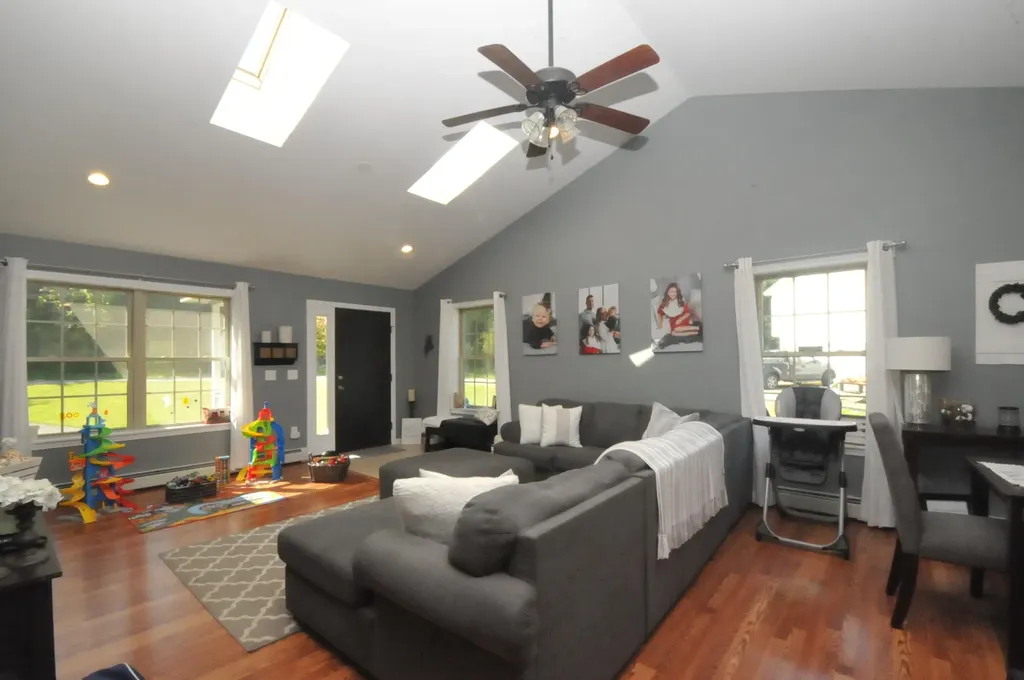 539 Lebanon Road Winterport ME 04496