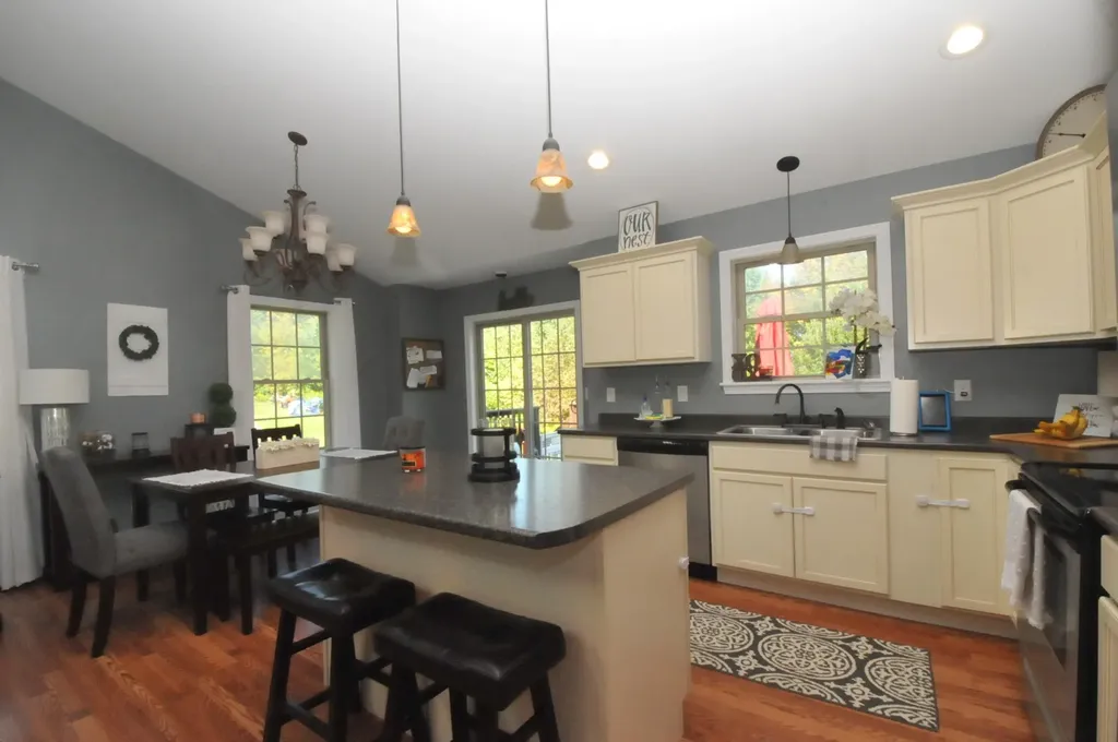 539 Lebanon Road Winterport ME 04496