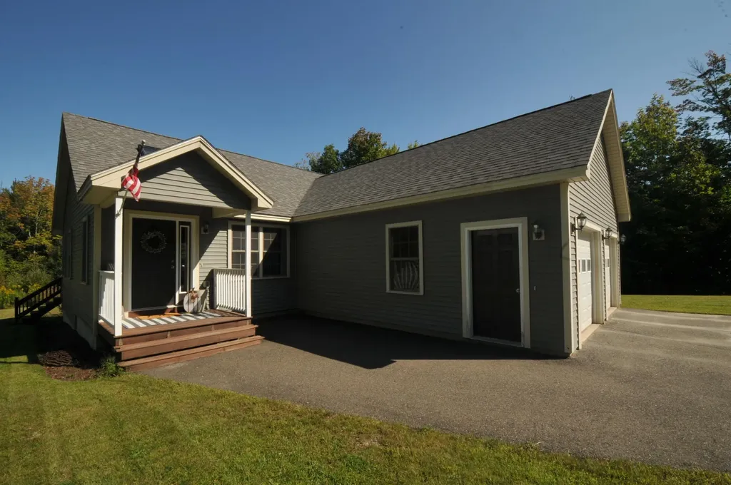 539 Lebanon Road Winterport ME 04496